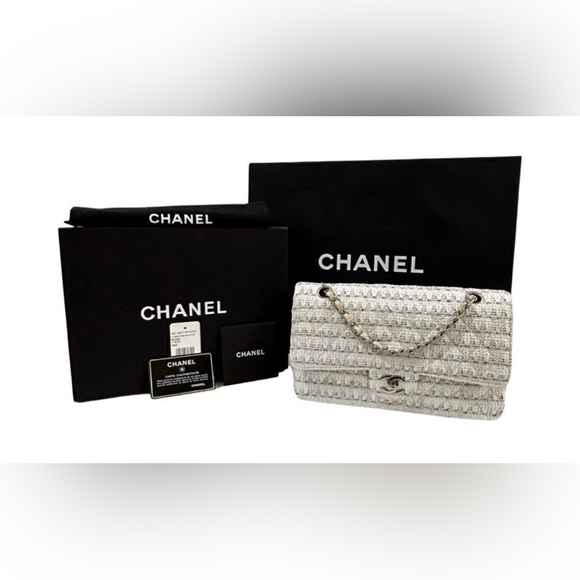 Chanel Women’s‎ Tweed Medium Timeless Classic Double Flap Shoulder Bag AUTHENTIC - Picture 2 of 16